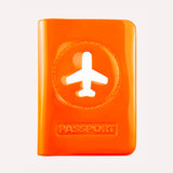 Charger l&#39;image dans la galerie, Coloré, MODERNE et unique, le protège-passeport HAPPY FLIGHT PASSPORT COVER Orange donnera une magnifique touche d&#39;originalité à ce document si précieux.