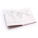 Charger l&#39;image dans la galerie, Le World Travel Journal de TROUVAILLE est un carnet de voyage aux pages vierges pour laisser le champ libre à votre créativité. Il est fabriqué en Europe avec du papier 100% recyclé.