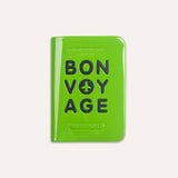 Charger l&#39;image dans la galerie, Bon Voyage Passport Cover Vert est un porte-passeport coloré et super original de ALIFE DESIGN. Un accessoire de voyage indispensable et une belle idée cadeau pour les voyageurs.