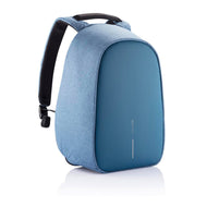BOBBY HERO REGULAR Bleu clair est un sac à dos moderne conçu par XD DESIGN et qui pour vous permet de vous sentir en sécurité, de rester connecté, organisé et de vous déplacer de manière responsable. Un MUST HAVE pour les globe-trotteurs!